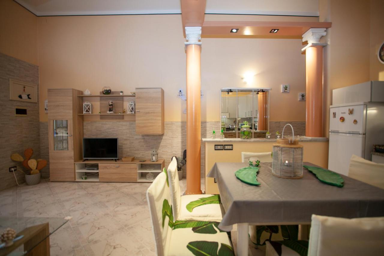 Casa Rosamaria Apartment จีอาร์ดีนี นักซอส ภายนอก รูปภาพ